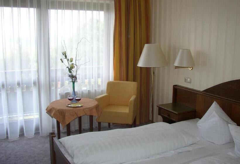 Номер Стандарт Трехместный, Wellnesshotel Zum Koch