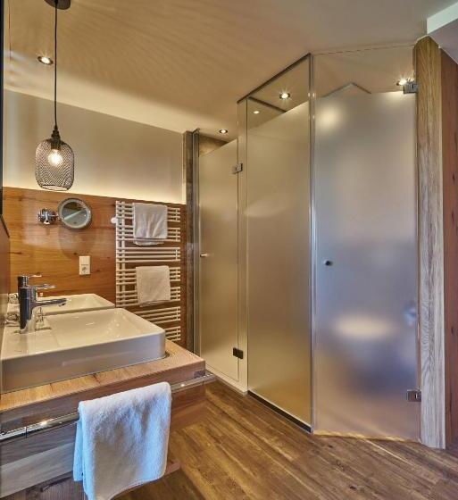 Номер Deluxe с Балконом, Wellnesshotel Zum Koch