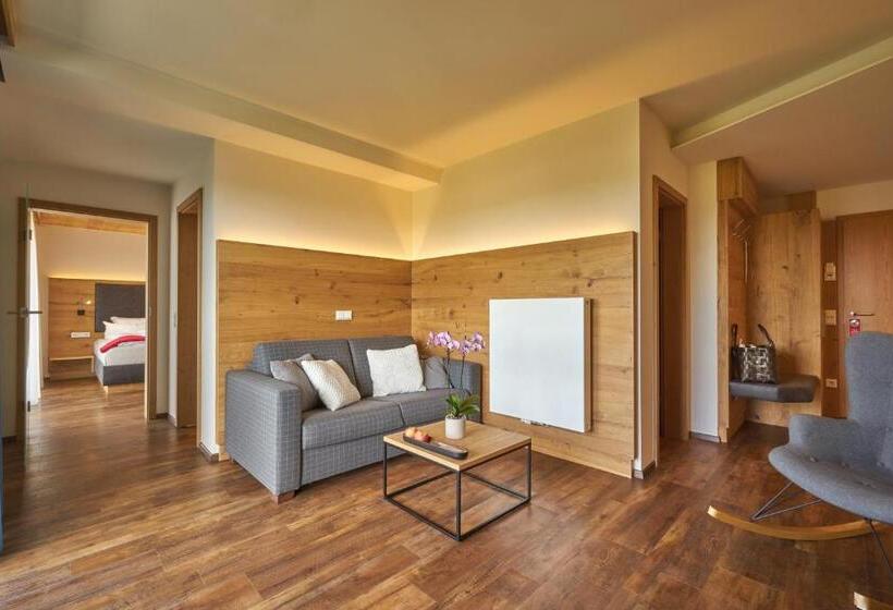 Estúdio Estandar com Sacada, Wellnesshotel Zum Koch