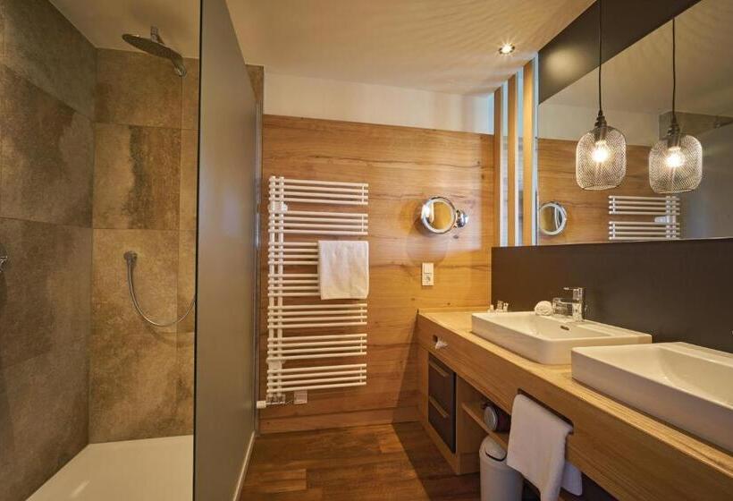 Escritório Estándar, Wellnesshotel Zum Koch