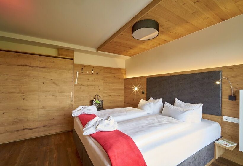 Escritório Estándar, Wellnesshotel Zum Koch