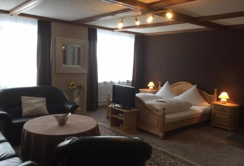 带1个卧室的带阳台的公寓, Landhaus Am Forst