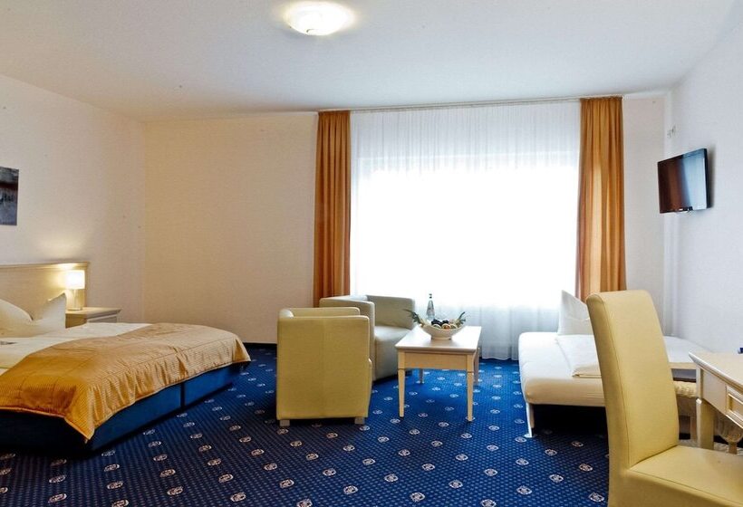 اتاق استاندارد سه نفره, Arthotel Ana Petite