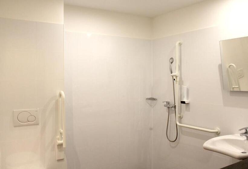 Номер Стандарт Адаптированный для Инвалидов, Come In