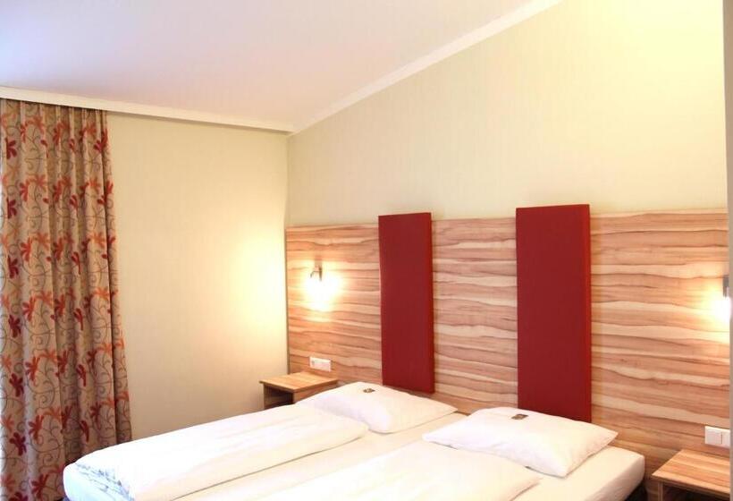 Номер Стандарт Адаптированный для Инвалидов, Come In