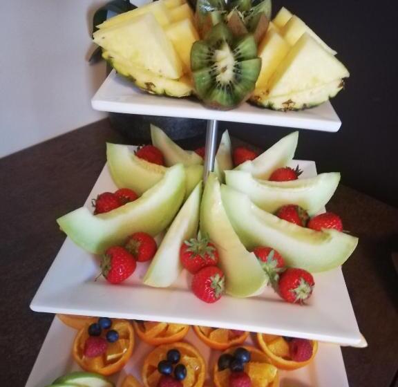 Семейный Номер Вид на Сад, Das Bergschlösschen