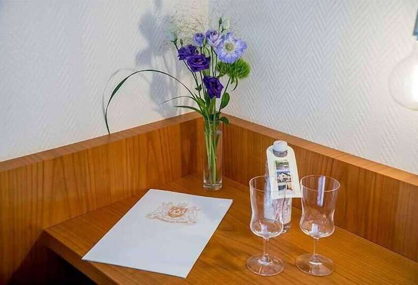 Номер Стандарт, Gasthaus Zur Krone