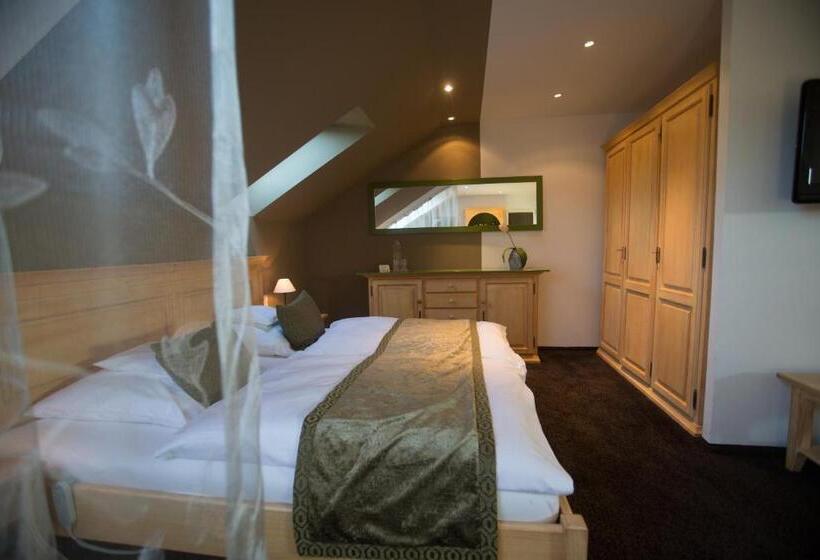 주니어 스위트, Heiligenstein