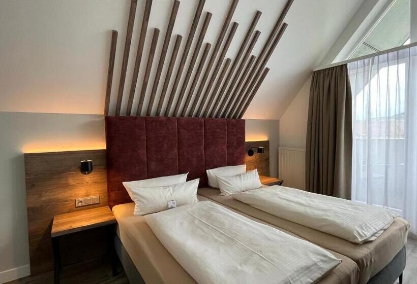 Полулюкс Вид на Город, Mainpromenade S