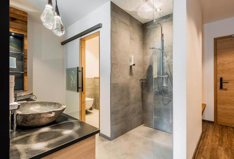 Полулюкс, Zum Stemplinger Hansl