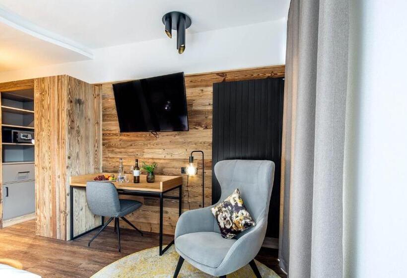 Полулюкс, Zum Stemplinger Hansl