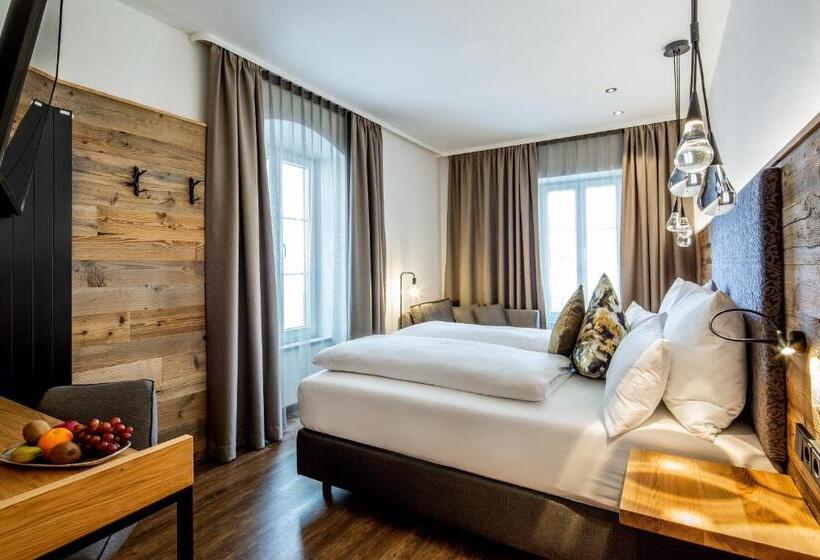 Номер Superior, Zum Stemplinger Hansl