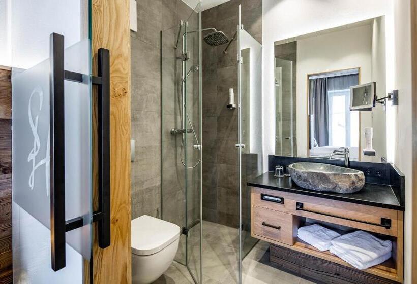 Номер Superior, Zum Stemplinger Hansl