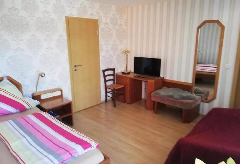 اتاق استاندارد, Zur Rose