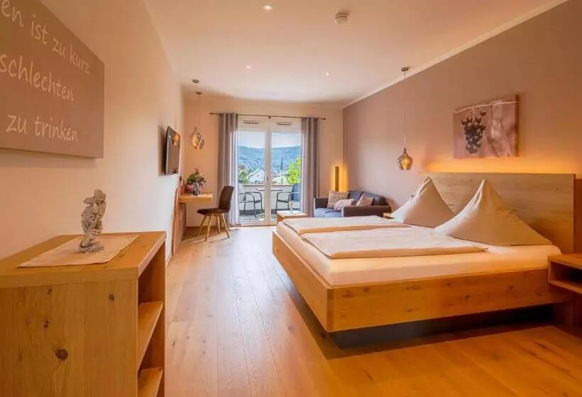 اتاق استاندارد با بالکن, Main Vinotel Weingut Helmstetter