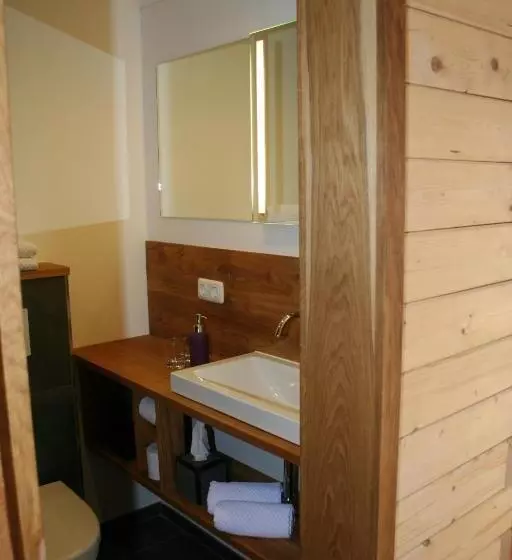 اتاق استاندارد یک نفره, Gasthaus Am Odenturm