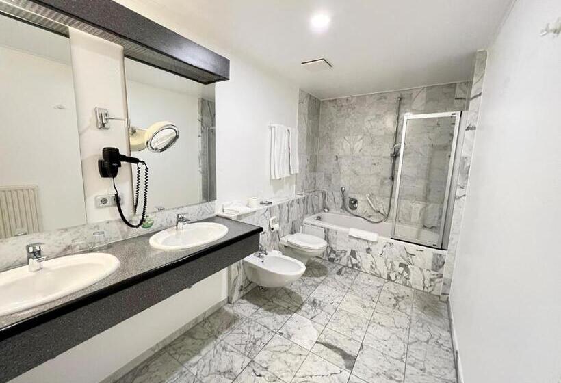 스위트 킹사이즈 침대, Residenz