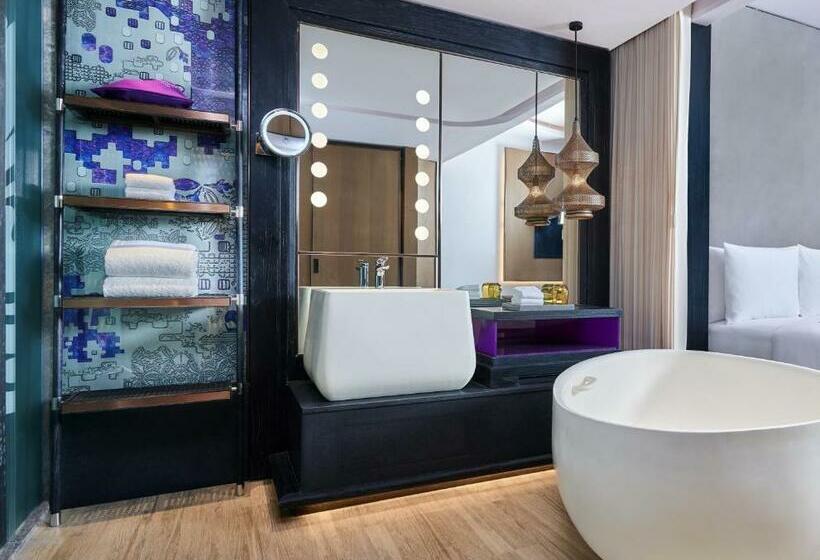 Номер Deluxe Кровать Кинг, Renaissance Bali Nusa Dua Resort