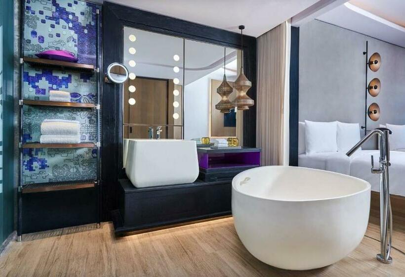 Номер Deluxe с Террасой, Renaissance Bali Nusa Dua Resort