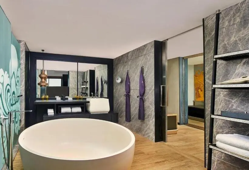 سوییت اجرایی, Renaissance Bali Nusa Dua Resort