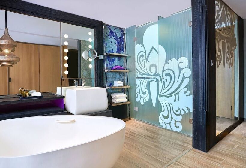 Номер Deluxe с Террасой, Renaissance Bali Nusa Dua Resort
