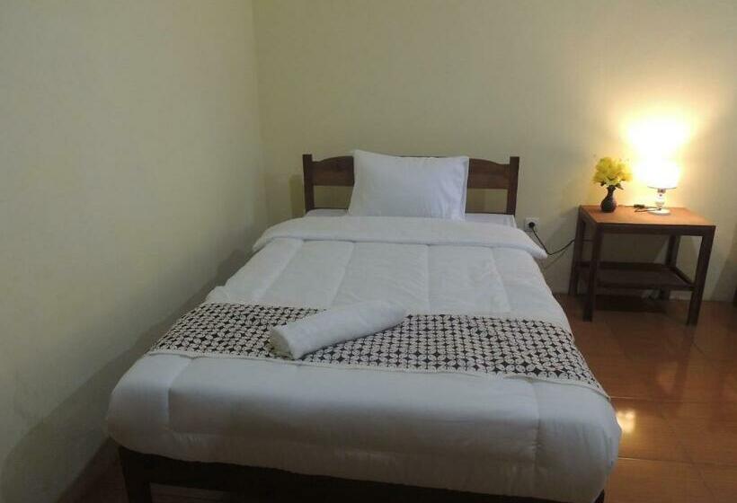 חדר סופריור, Homestay Effendi Borobudur Syariah By Ndalem Beong