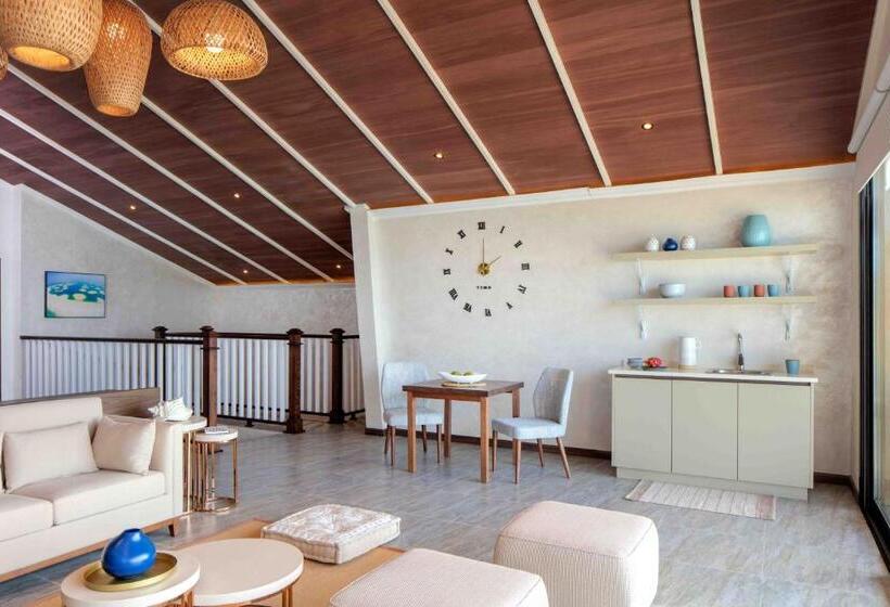 Люкс Deluxe Вид на Море, Anantara World Islands Dubai Resort