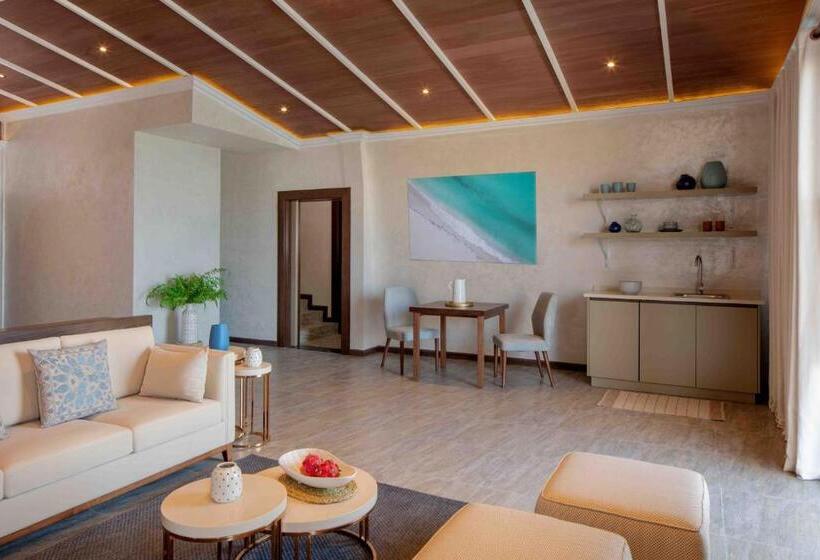 Люкс Повышенной Комфортности, Anantara World Islands Dubai Resort