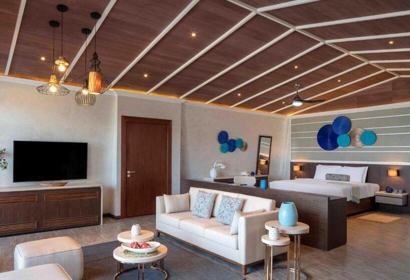 Люкс Повышенной Комфортности, Anantara World Islands Dubai Resort