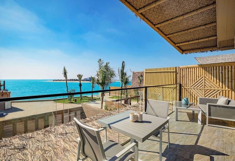 Полулюкс Вид на Море, Anantara World Islands Dubai Resort