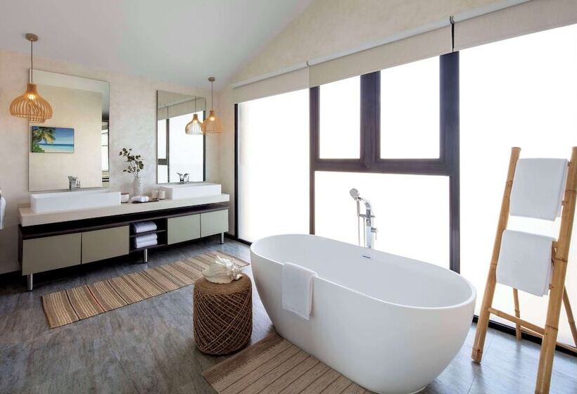 Вилла 2 Спальни, Anantara World Islands Dubai Resort