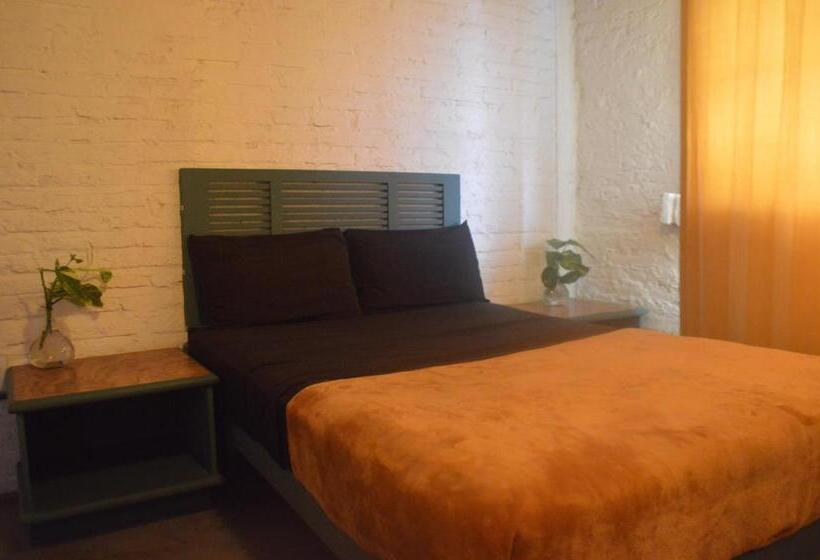 חדר סטנדרט, Canova Hostel & Pizza