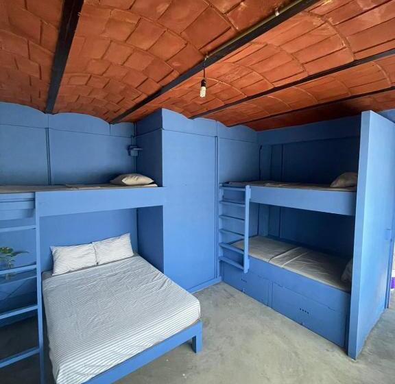 חדר משפחתי, Canova Hostel & Pizza