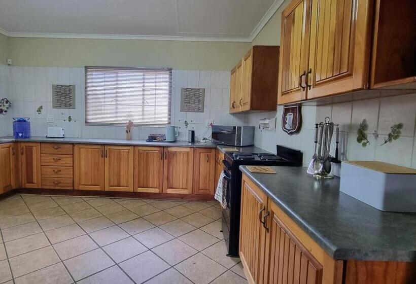 Дом 1 Спальня, Sunrise Serenity Guest House