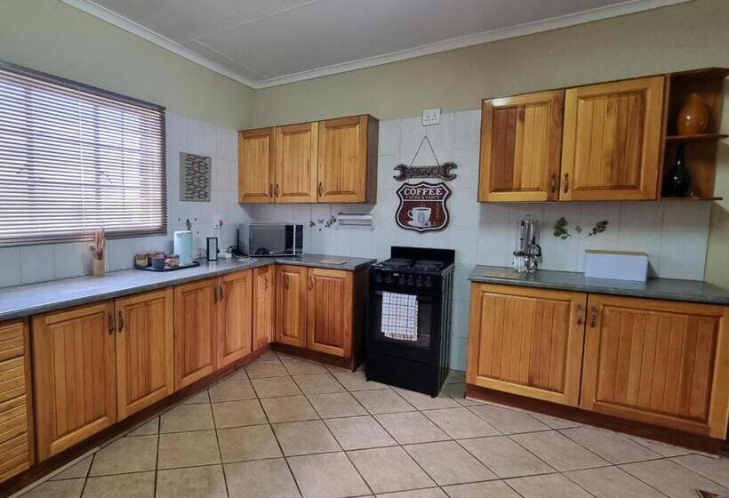 Дом 1 Спальня, Sunrise Serenity Guest House