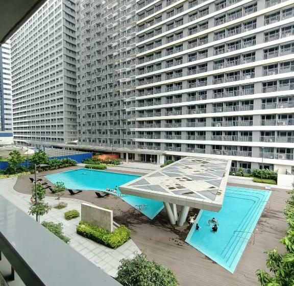 バルコニー付スイート, Like Condo With Balcony