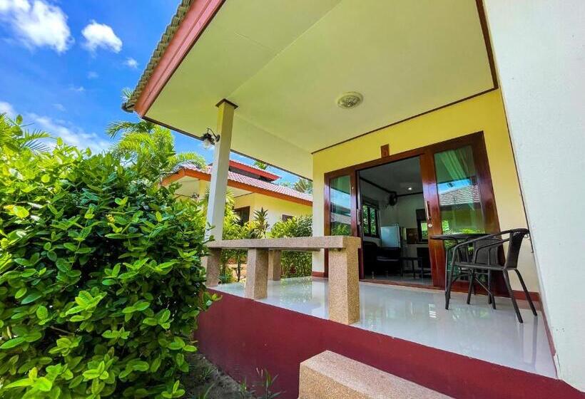 Семейный Номер, Mingmongkol Resort