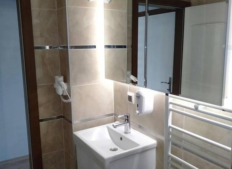 חדר סטנדרט לשלושה, Kb Apart Otel