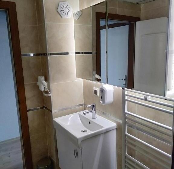 חדר סטנדרט לשלושה, Kb Apart Otel