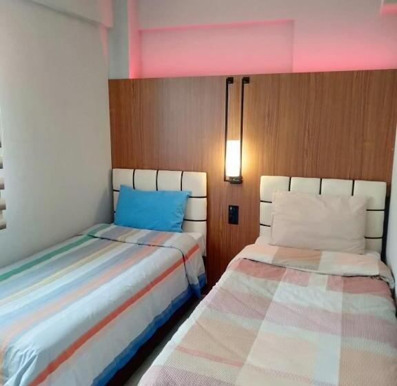 חדר משפחתי, Kb Apart Otel