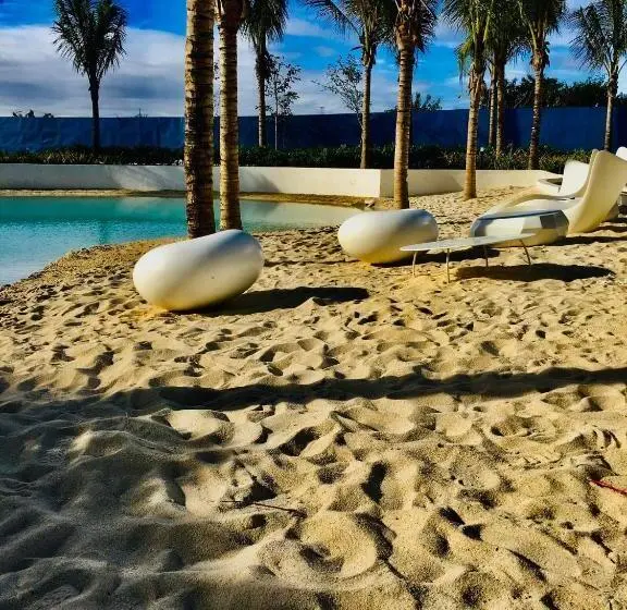 キングサイドベッドのスタンダードワンルーム, R Holistay Azurenorth Wave Pool Fast Wifi