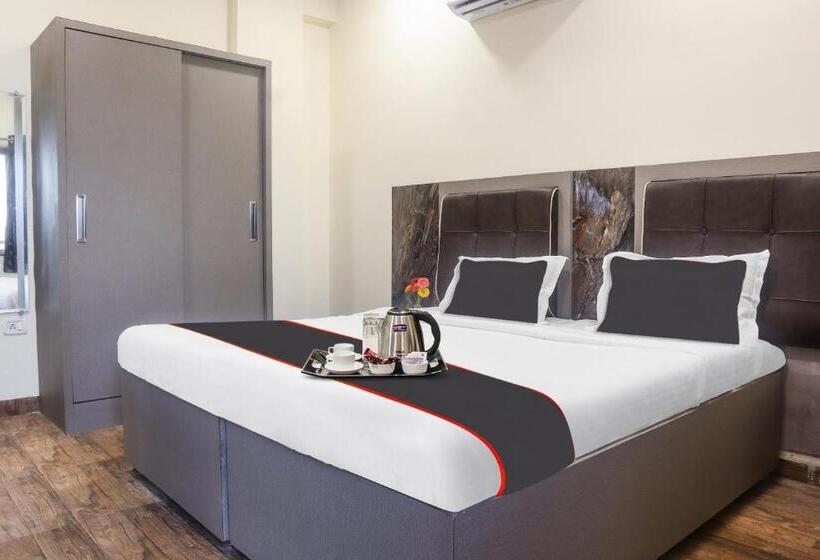 חדר קלאסי לשלושה, Fabhotel The Villa Ii