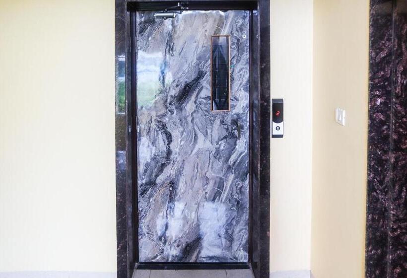 חדר קלאסי לשלושה, Fabhotel The Villa Ii