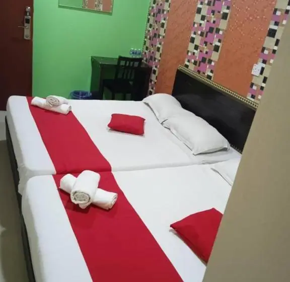 اتاق استاندارد چهار تخته, Ezi Hotel Klang