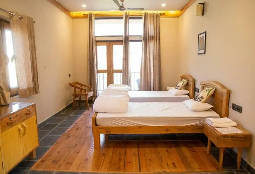 デラックスルーム, Osho Himalayas Wellness Resort