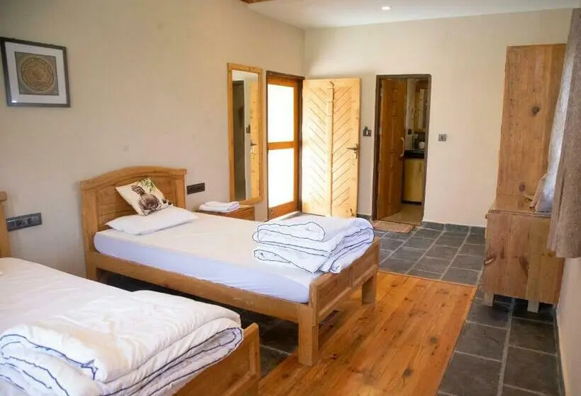 デラックスルーム, Osho Himalayas Wellness Resort