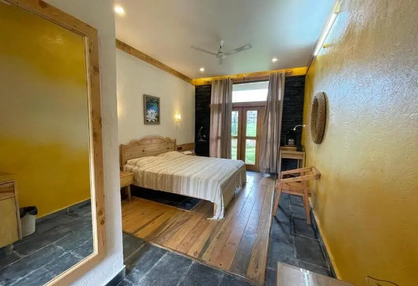 デラックスルーム, Osho Himalayas Wellness Resort