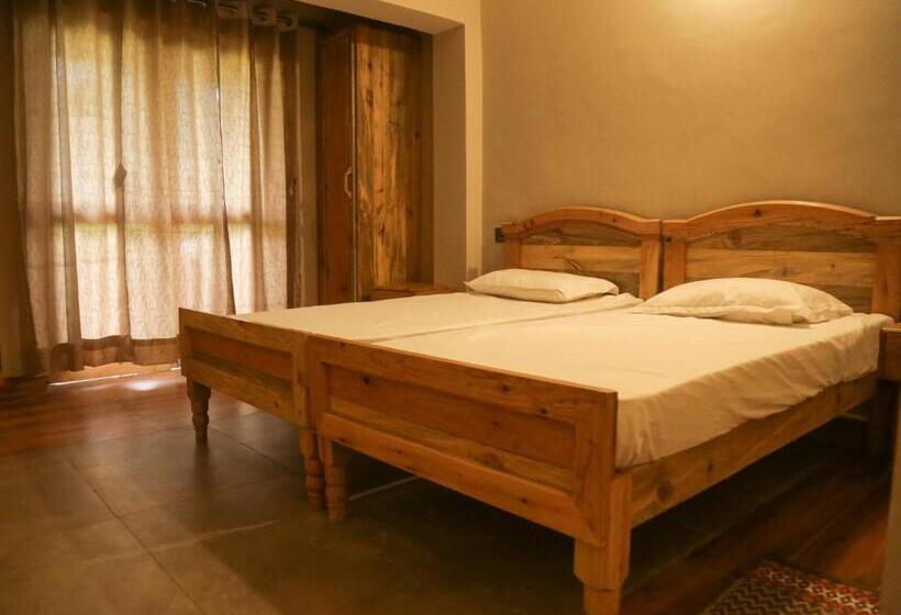 이코노미 룸, Osho Himalayas Wellness Resort