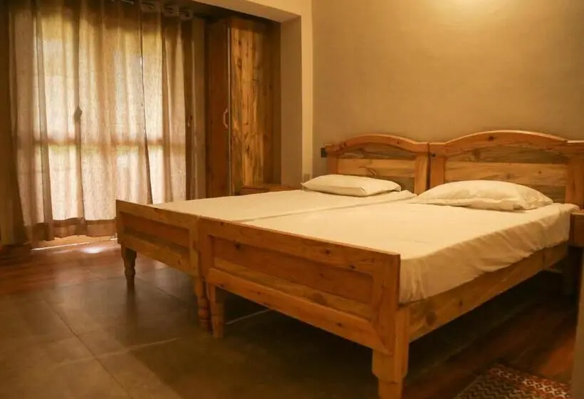 エコノミールーム, Osho Himalayas Wellness Resort
