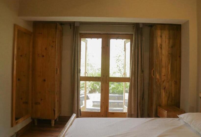 غرفة إقتصادية, Osho Himalayas Wellness Resort